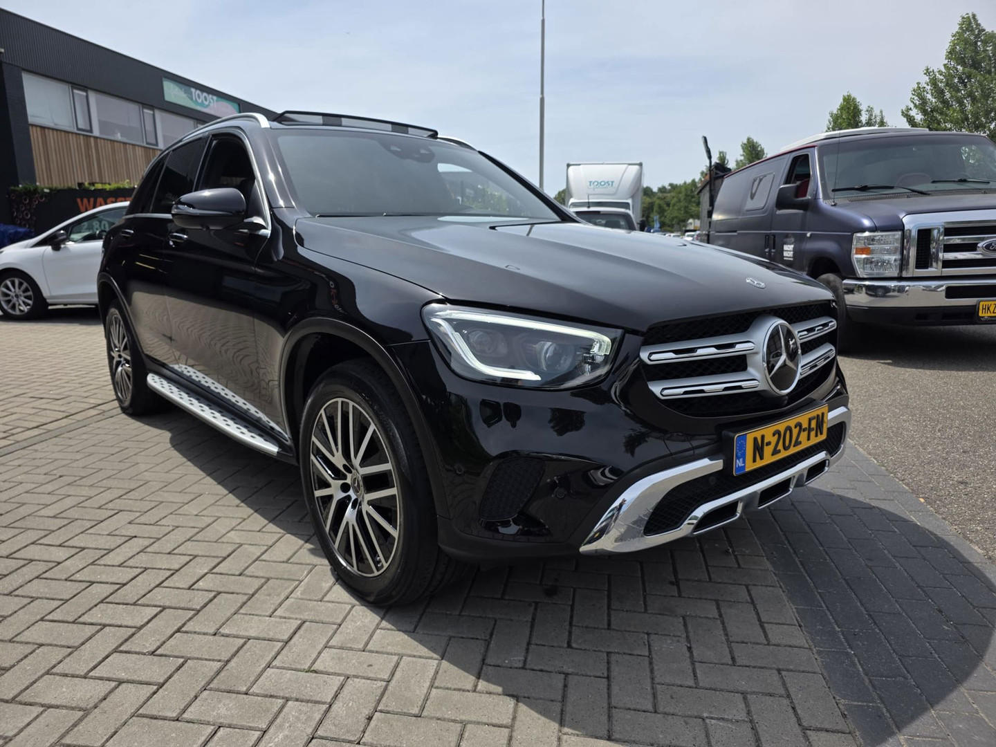 Mercedes-Benz