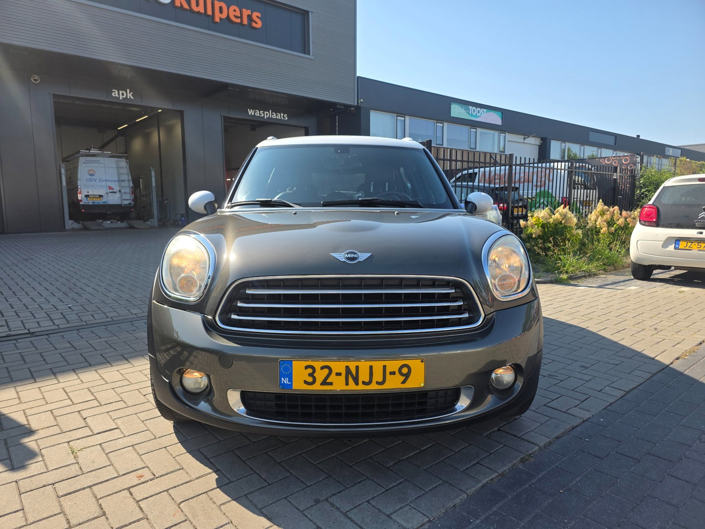 MINI