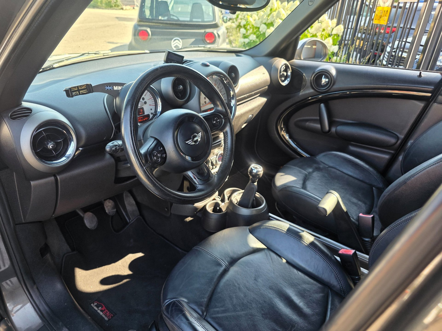 MINI