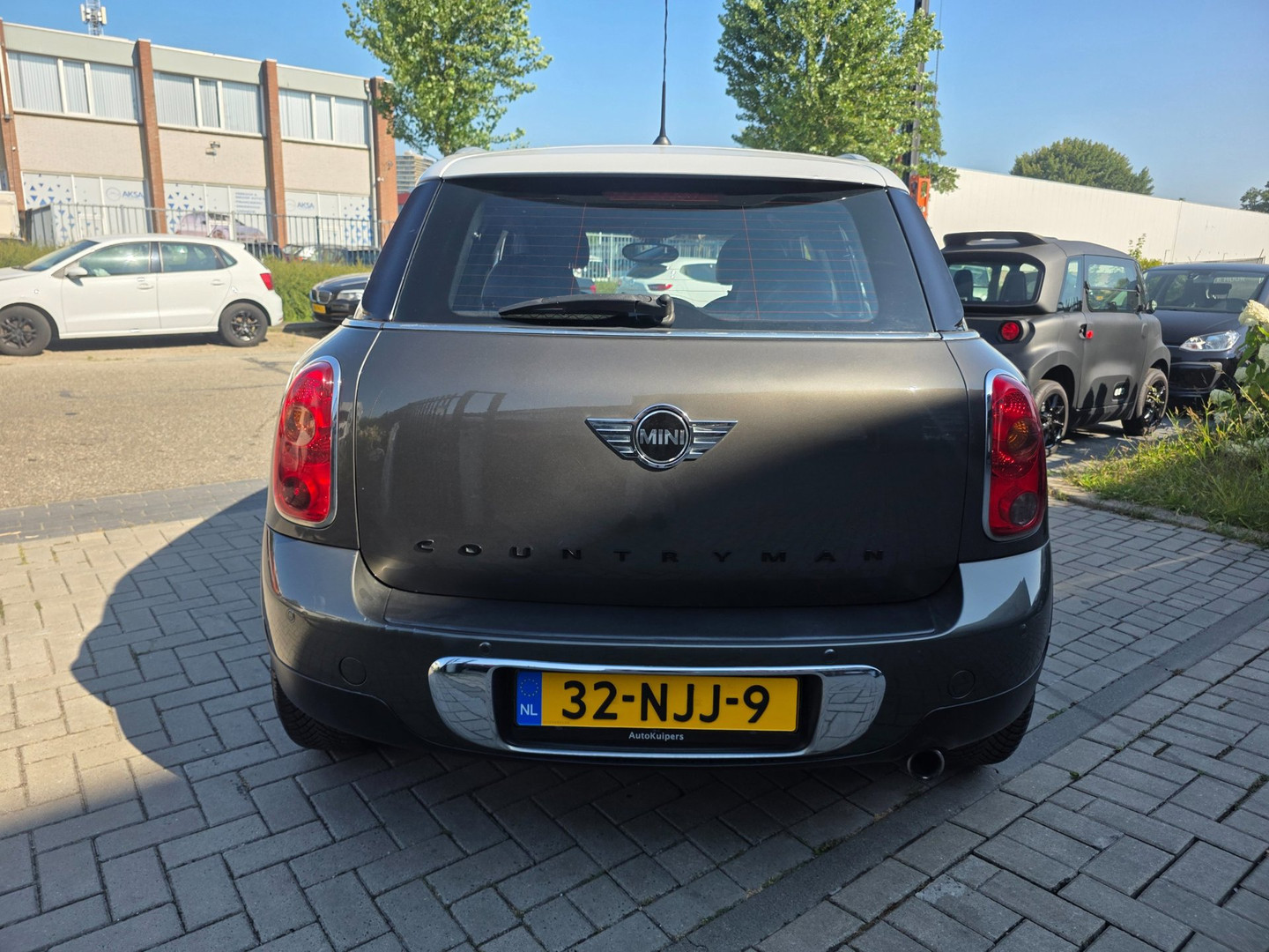 MINI