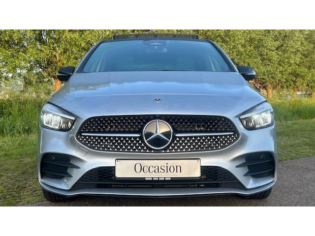 Mercedes-Benz Mercedes-Benz