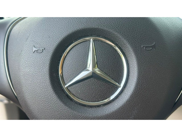 Mercedes-Benz Mercedes-Benz