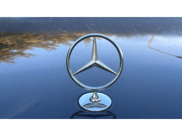 Mercedes-Benz Mercedes-Benz