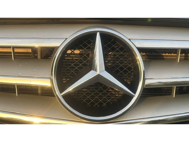 Mercedes-Benz Mercedes-Benz