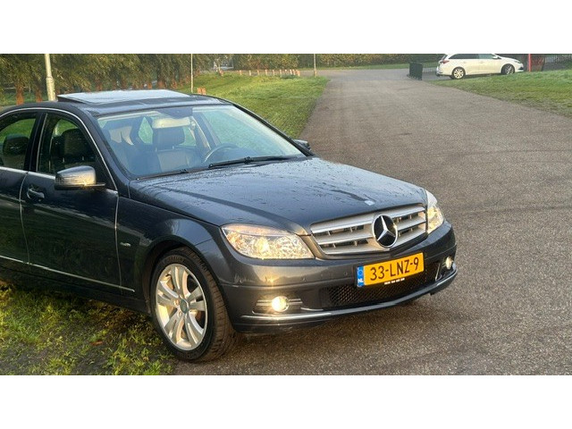 Mercedes-Benz Mercedes-Benz