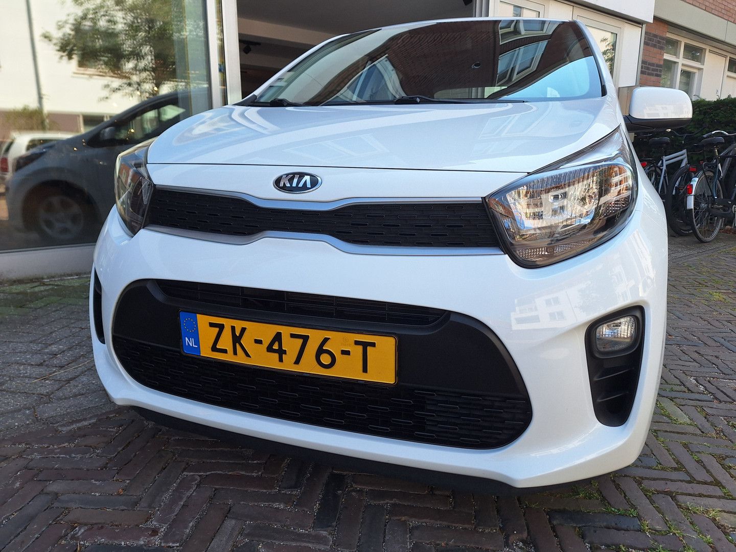 Kia