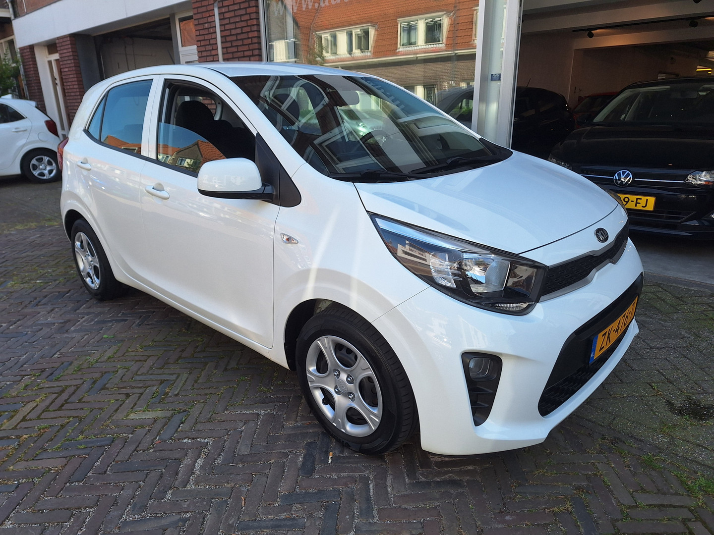 Kia