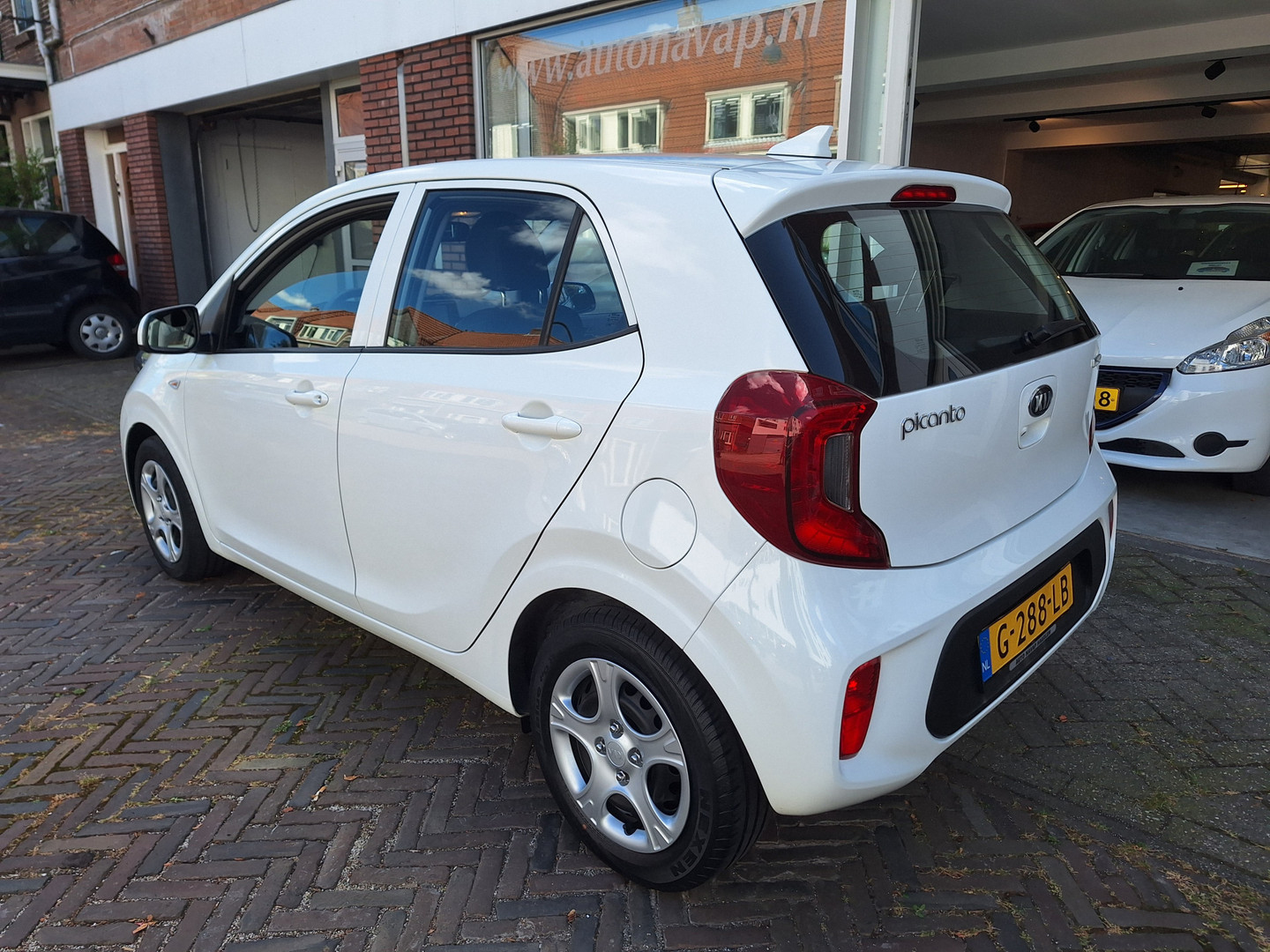 Kia