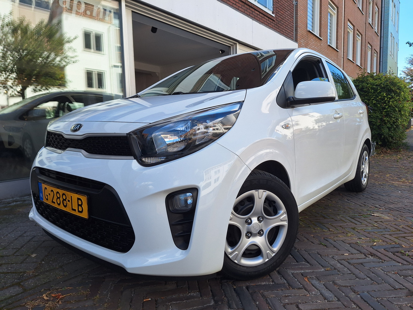 Kia