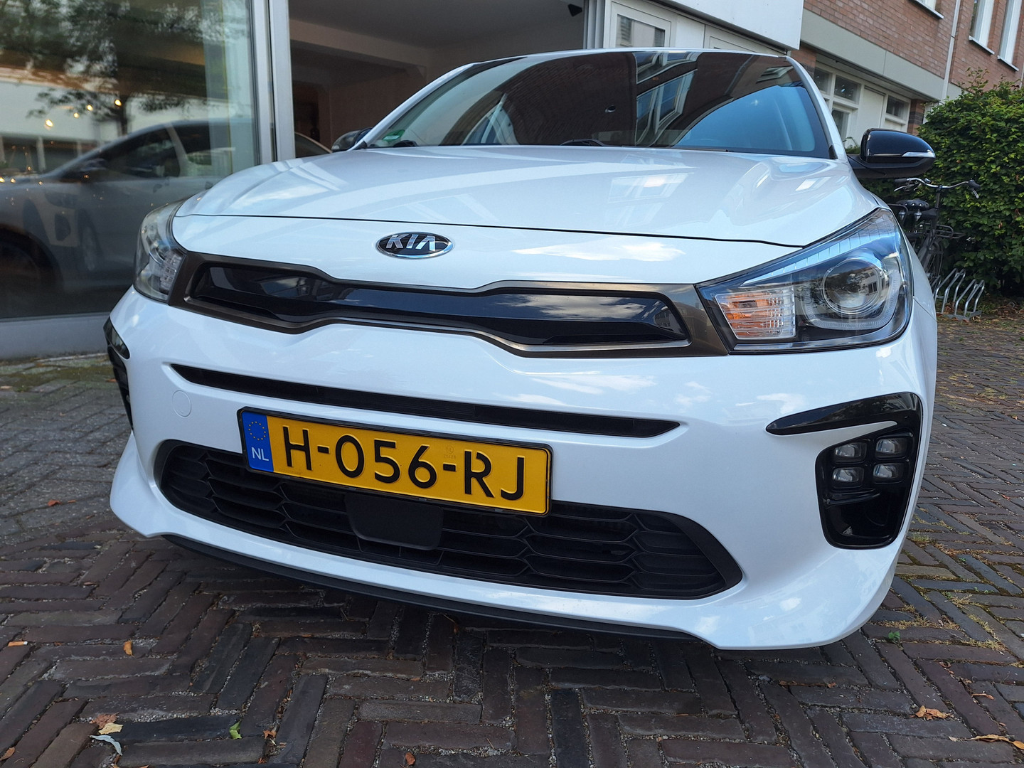 Kia