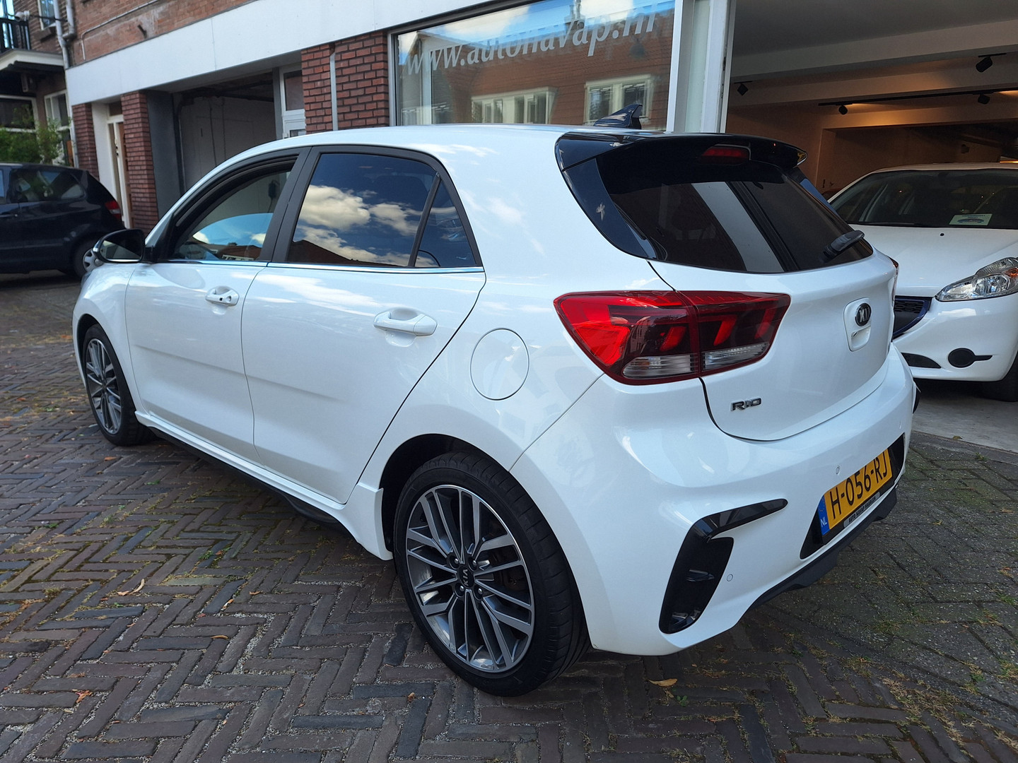 Kia