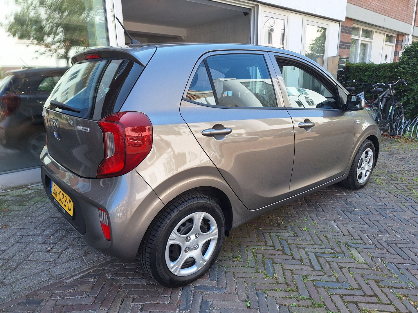 Kia