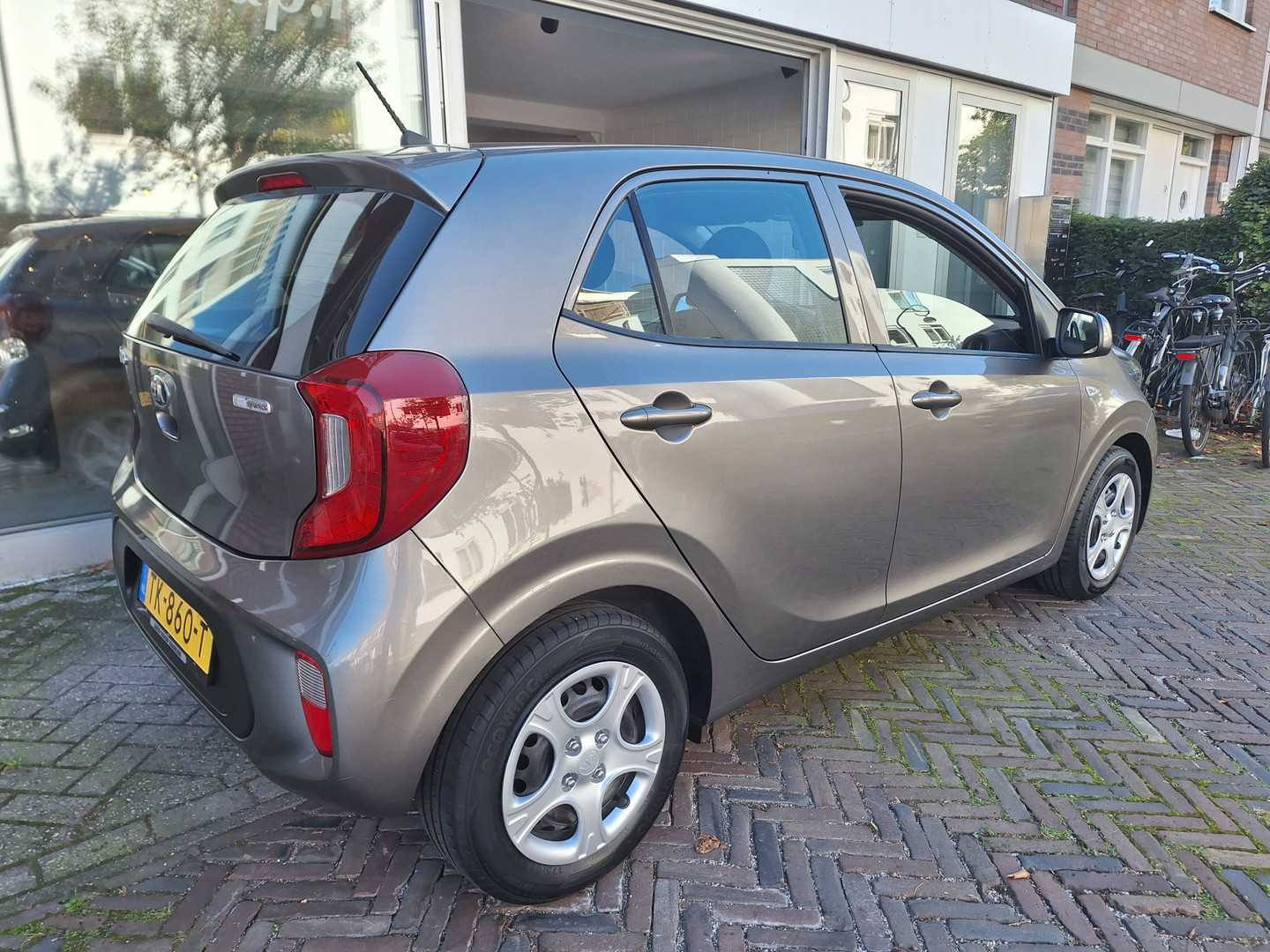 Kia