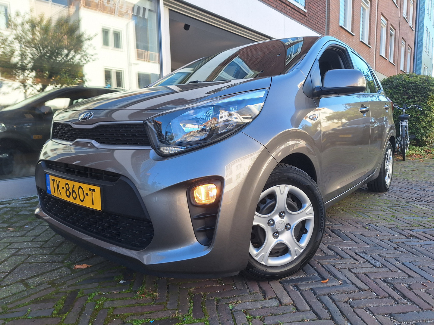 Kia