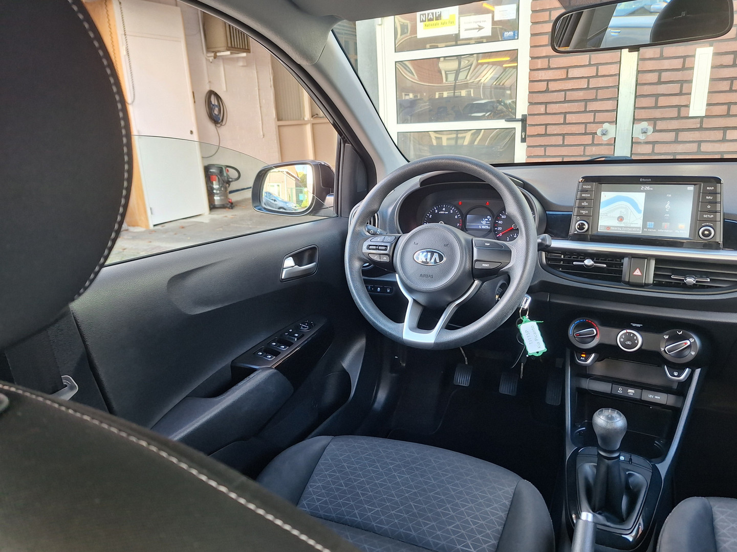 Kia