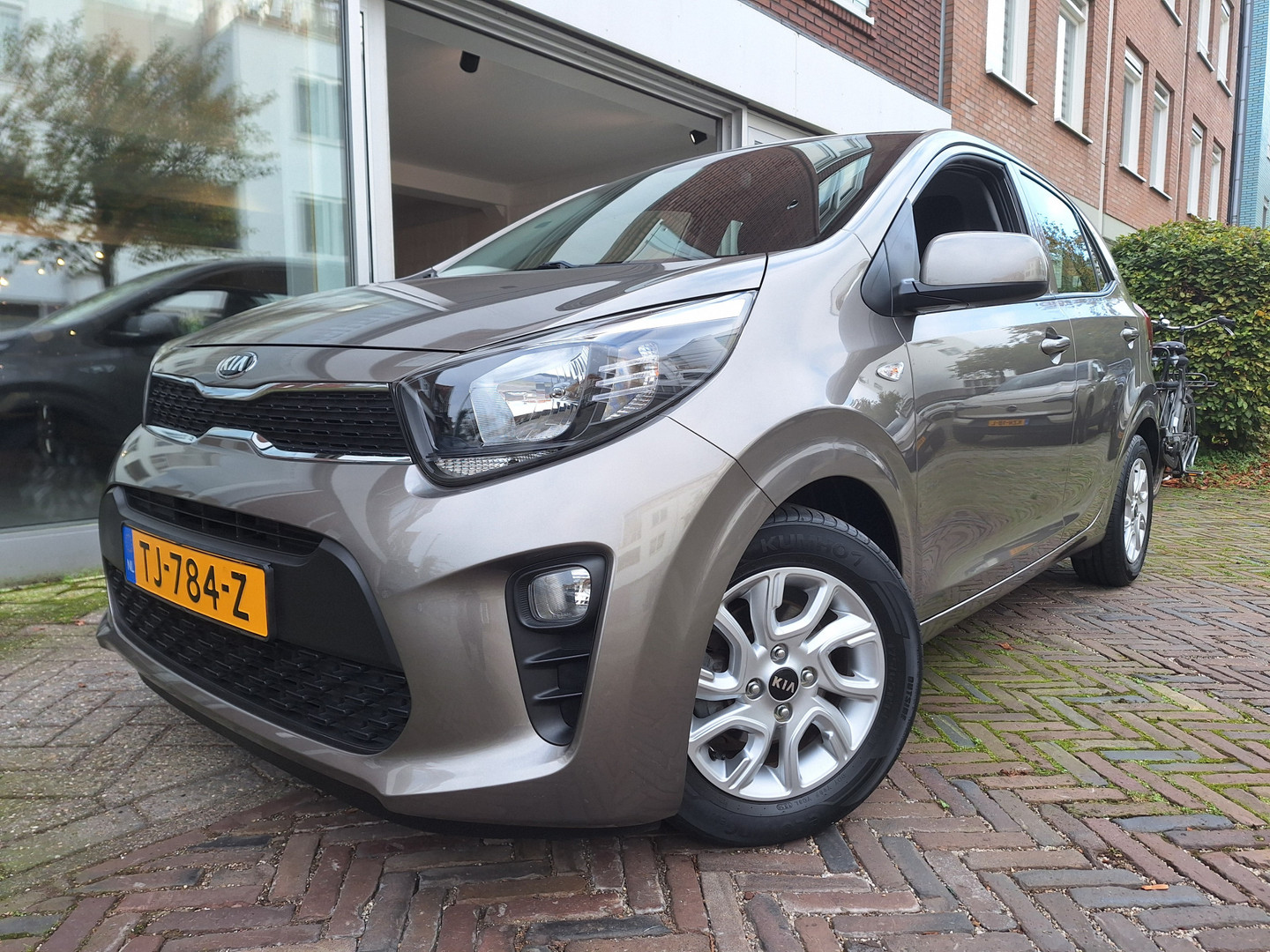 Kia