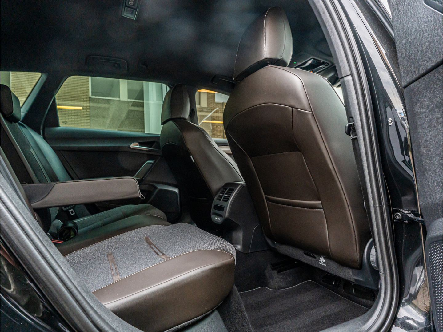 SEAT SEAT