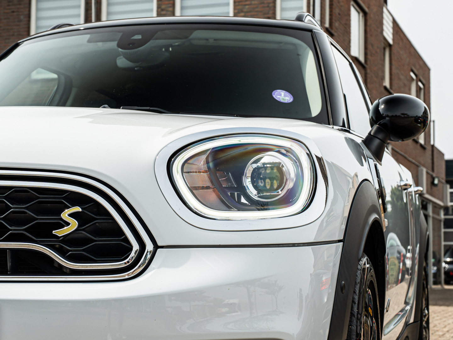 MINI