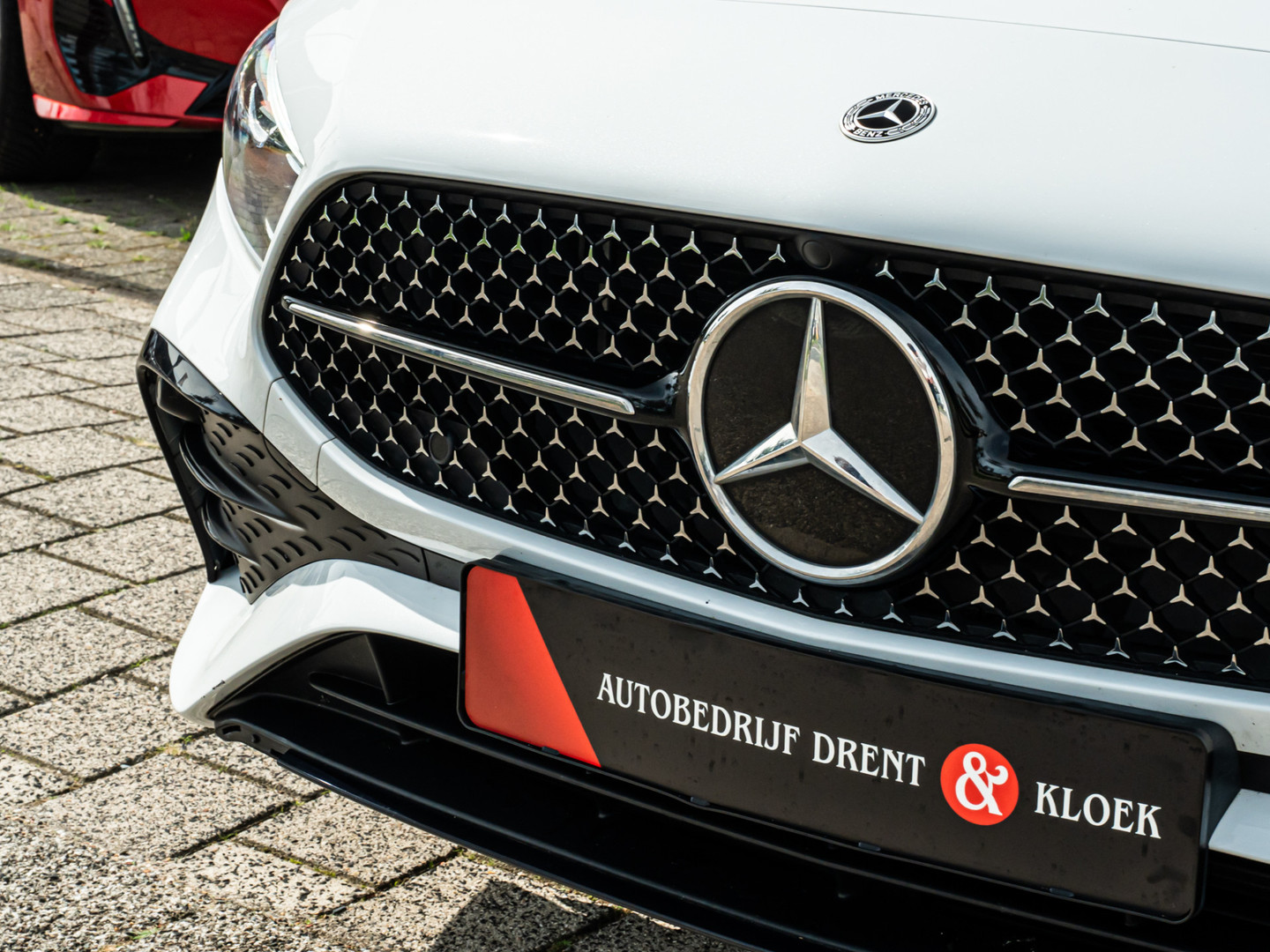 Mercedes-Benz Mercedes-Benz