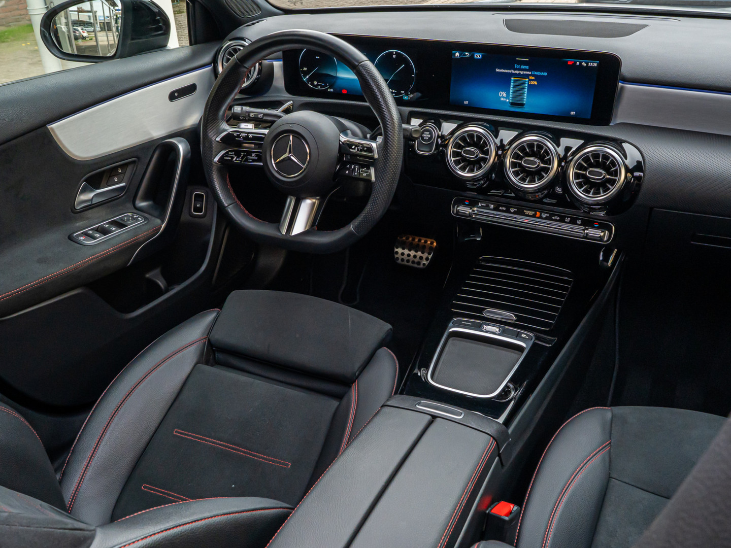 Mercedes-Benz Mercedes-Benz