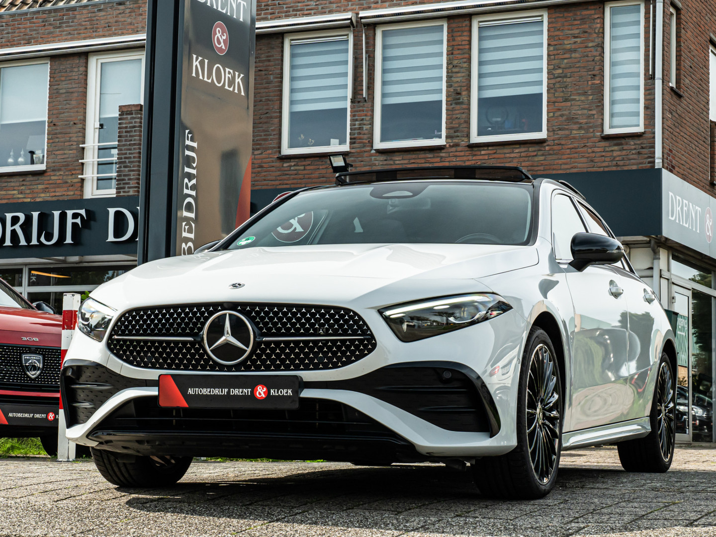 Mercedes-Benz Mercedes-Benz
