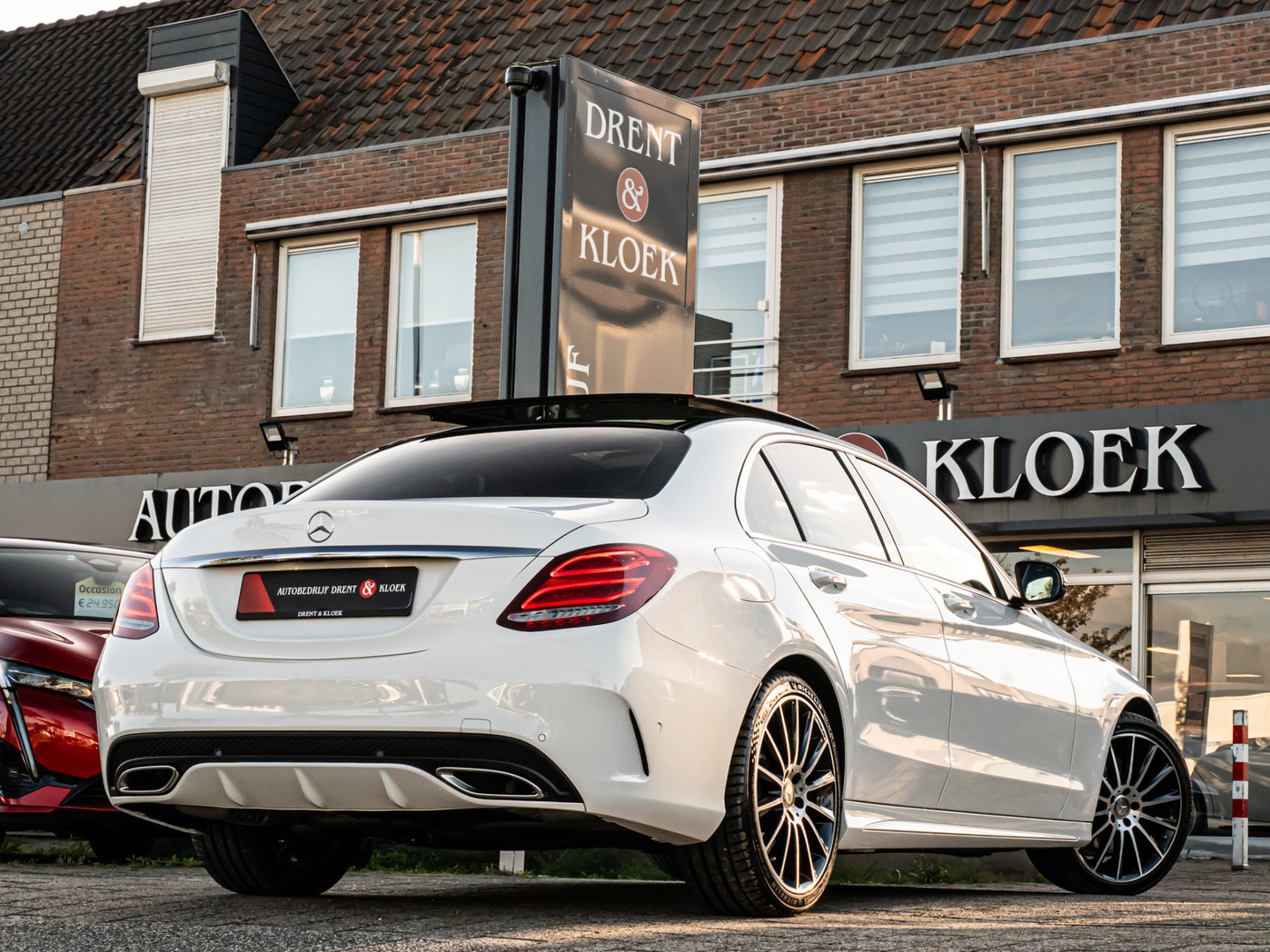 Mercedes-Benz Mercedes-Benz