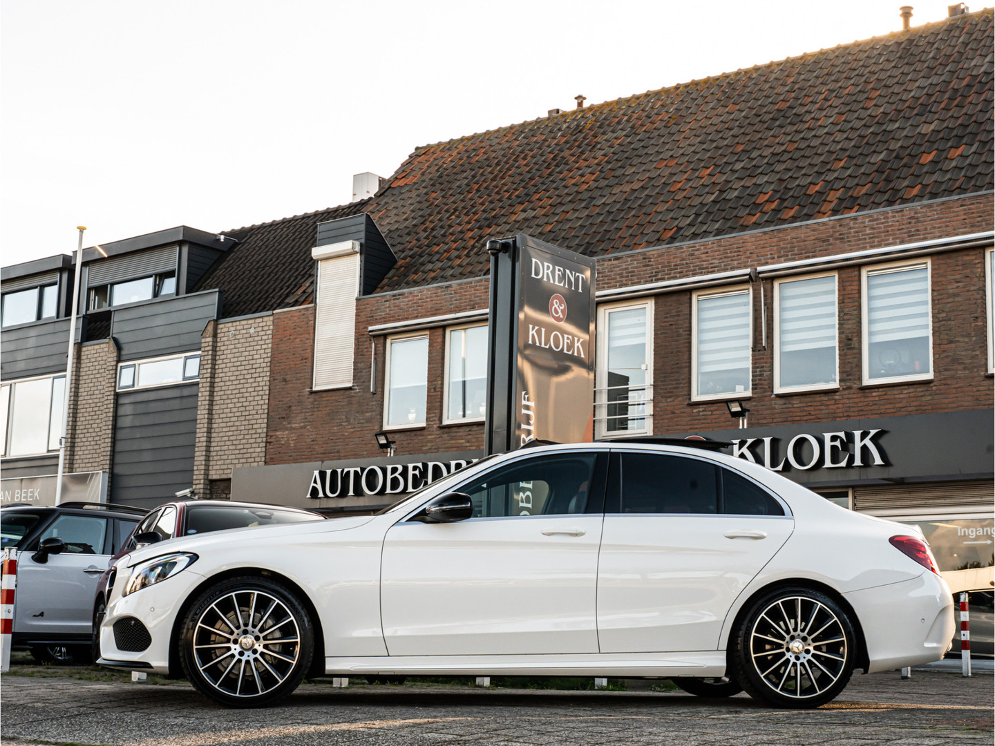 Mercedes-Benz Mercedes-Benz