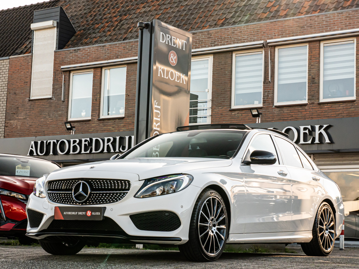 Mercedes-Benz Mercedes-Benz