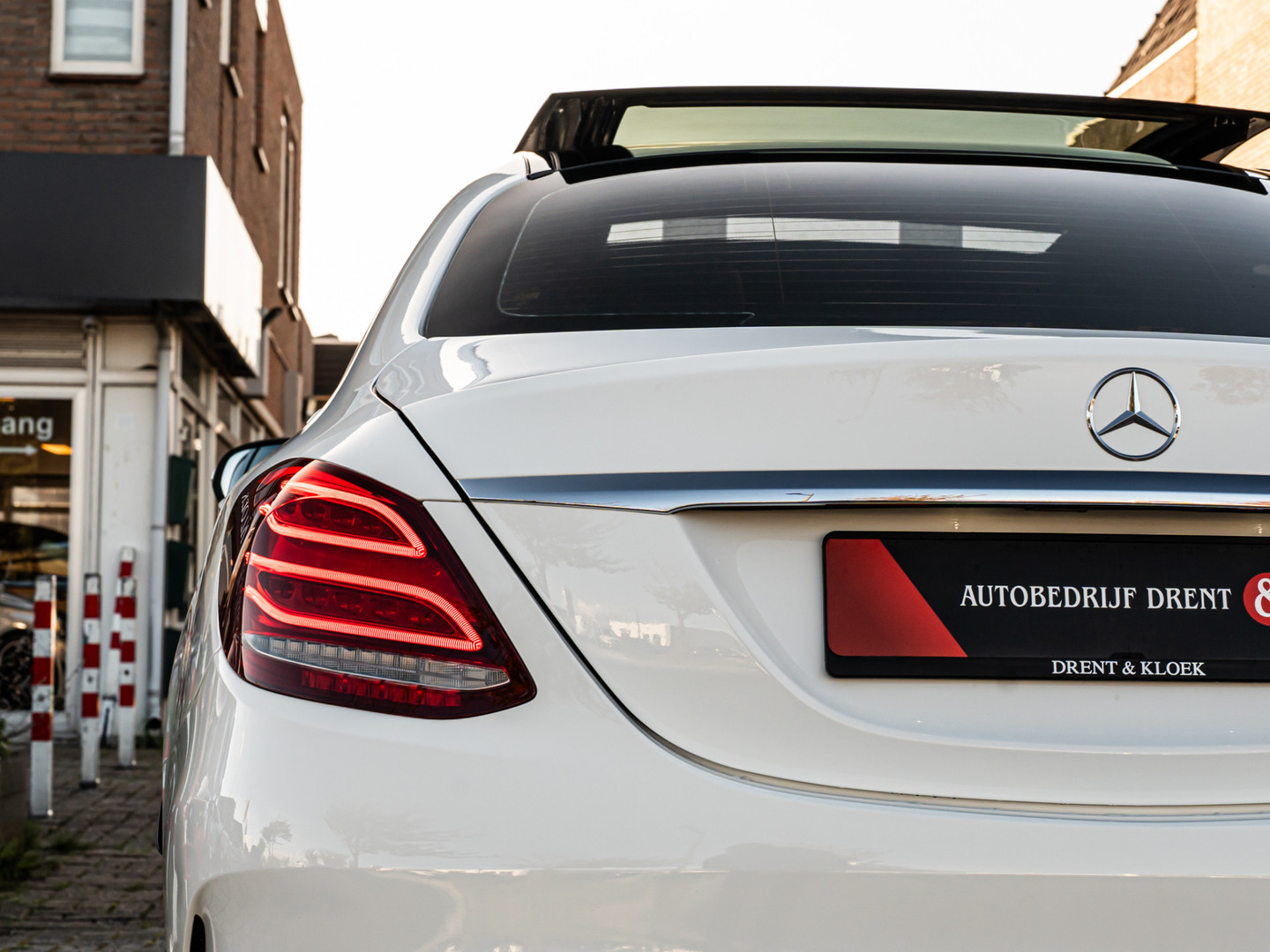 Mercedes-Benz Mercedes-Benz