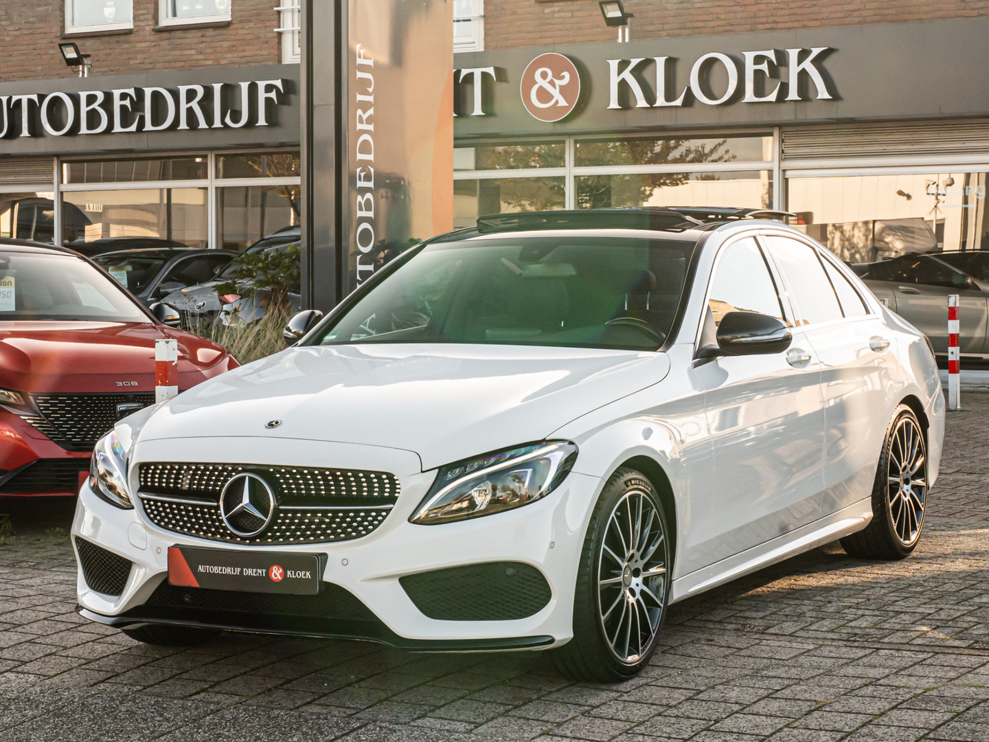 Mercedes-Benz Mercedes-Benz
