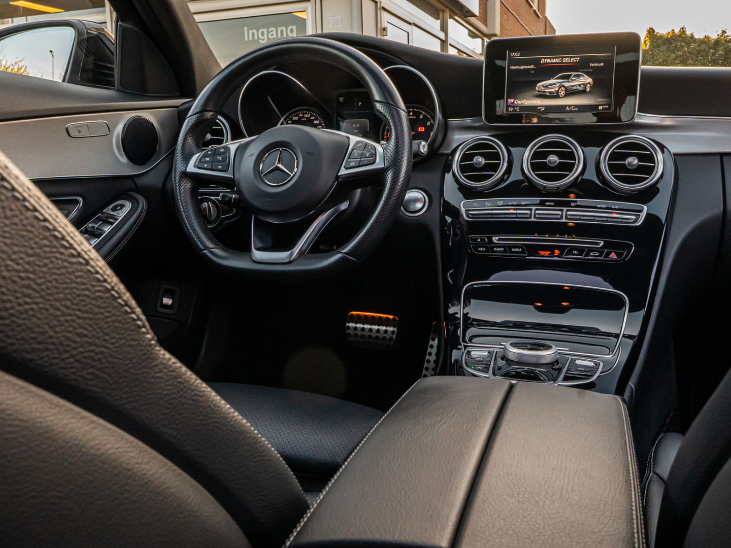 Mercedes-Benz Mercedes-Benz