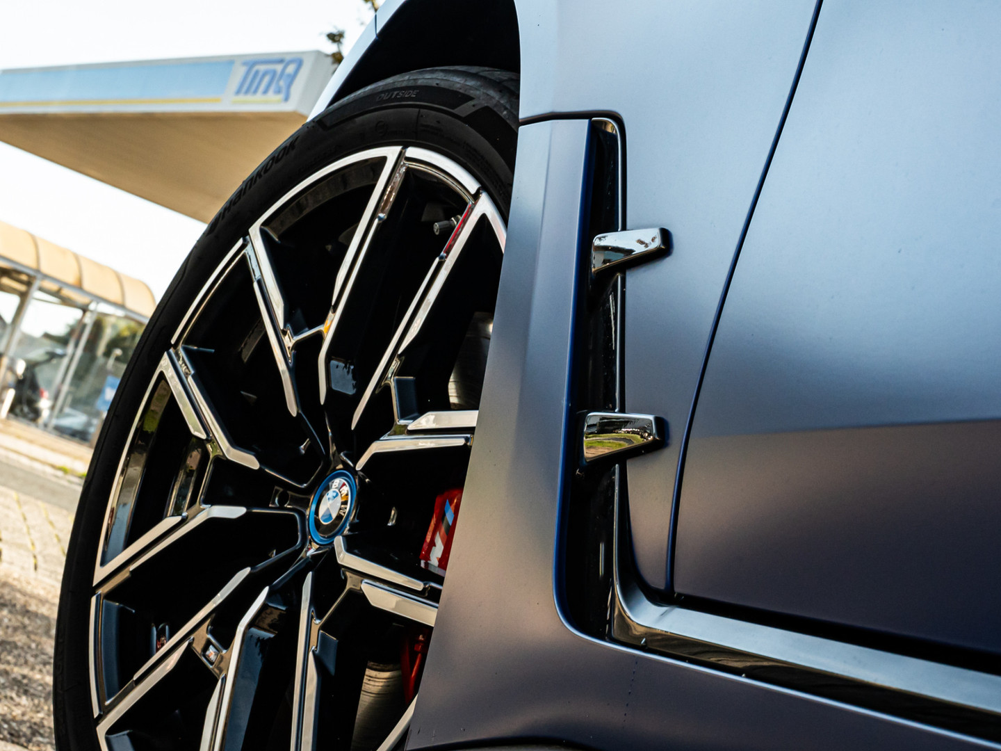 BMW