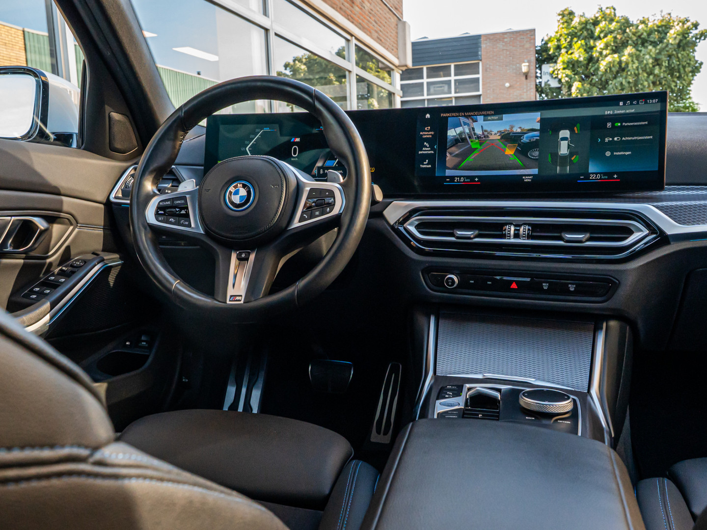 BMW BMW