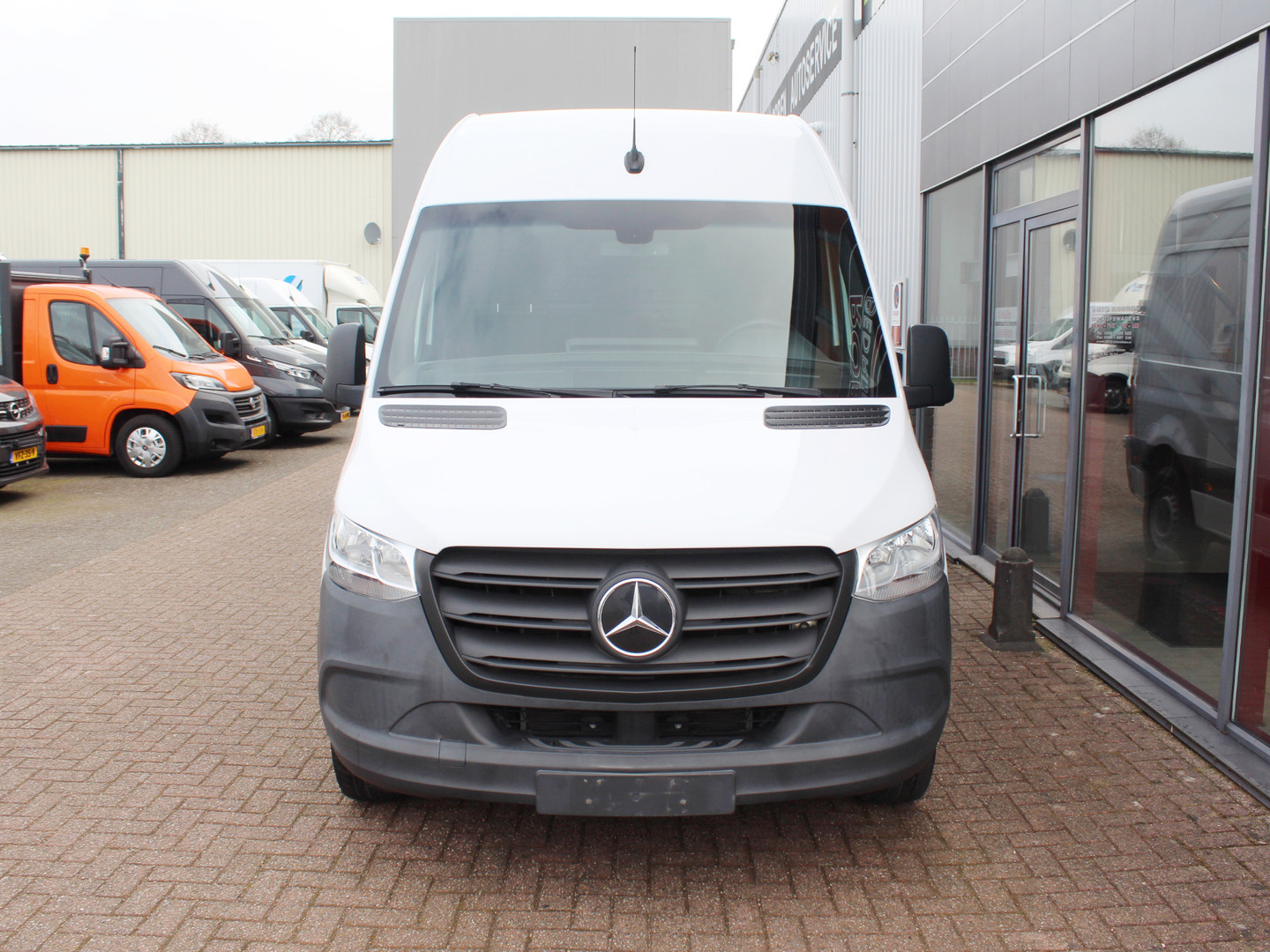 Mercedes-Benz
