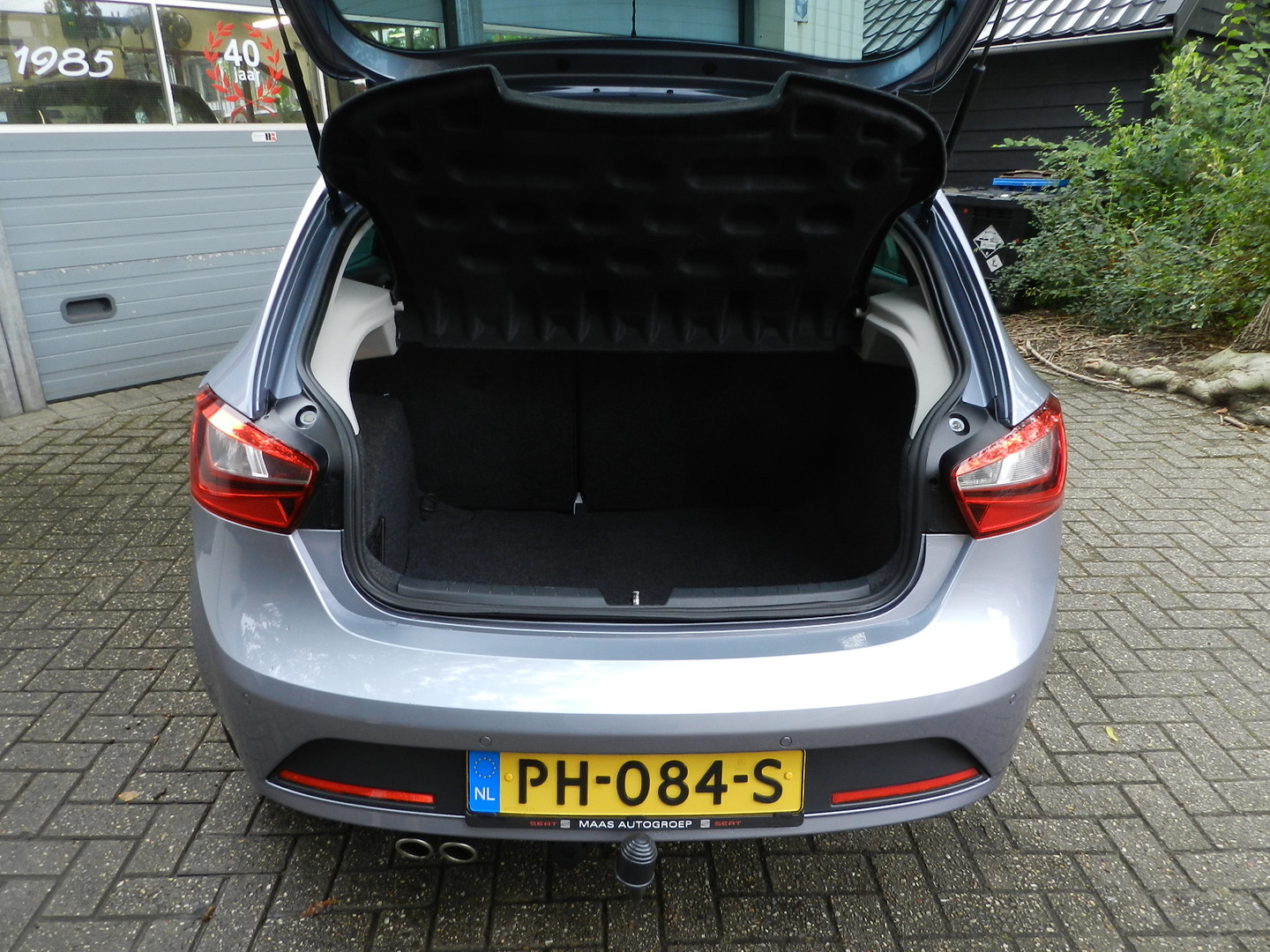 SEAT