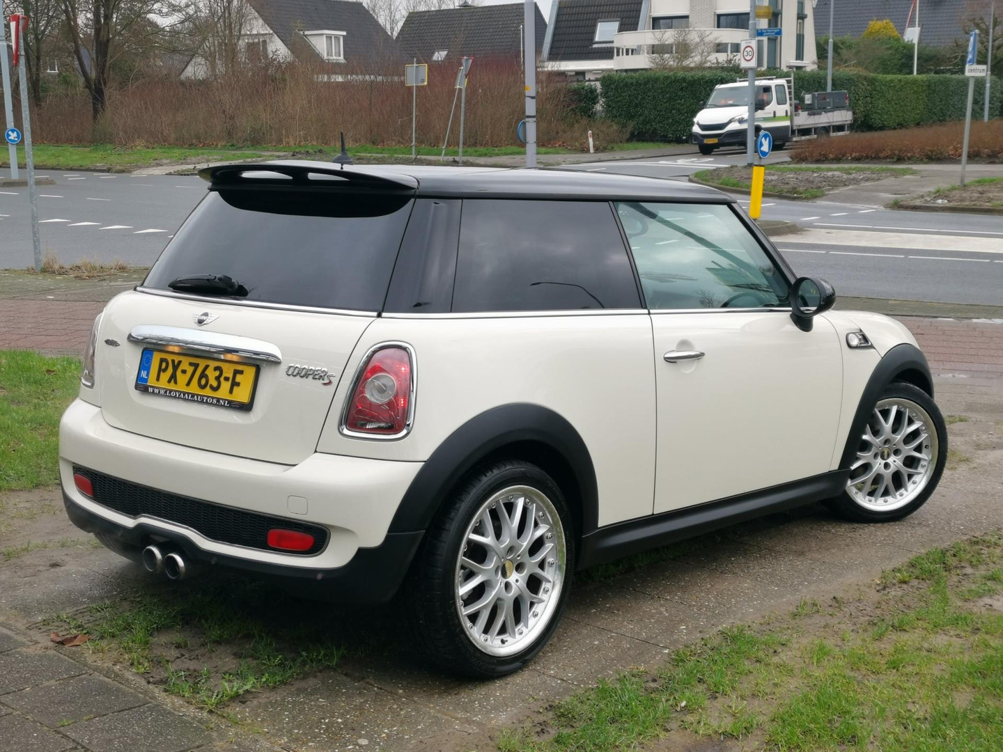 MINI