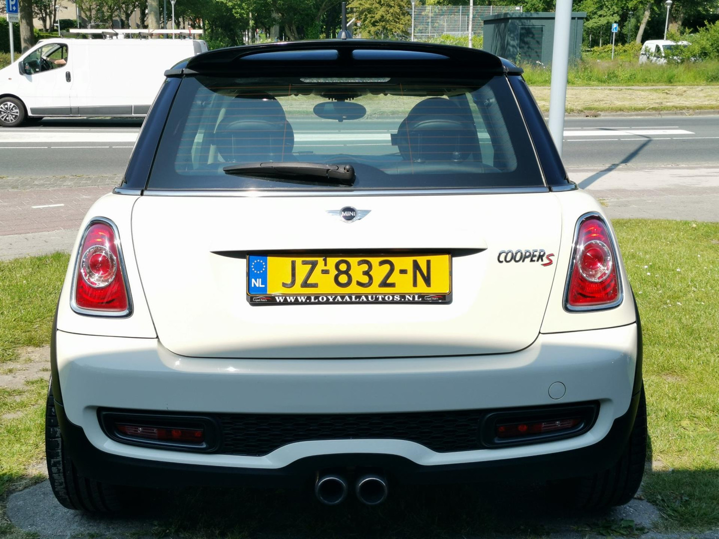 MINI