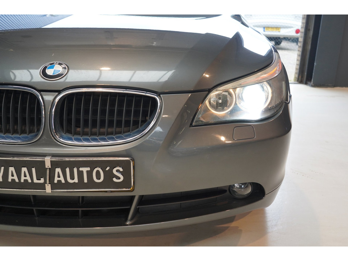 BMW BMW