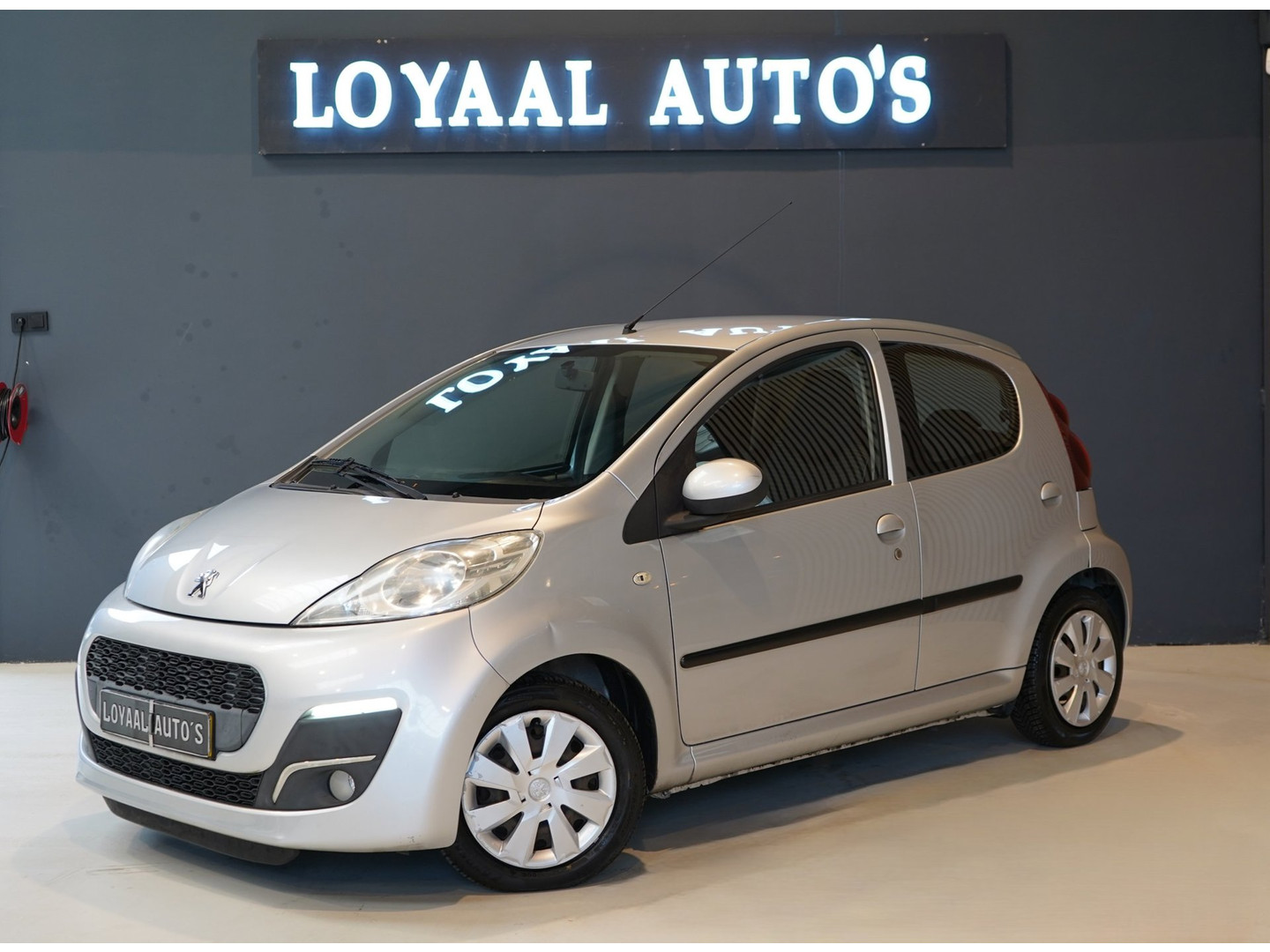 Peugeot Peugeot