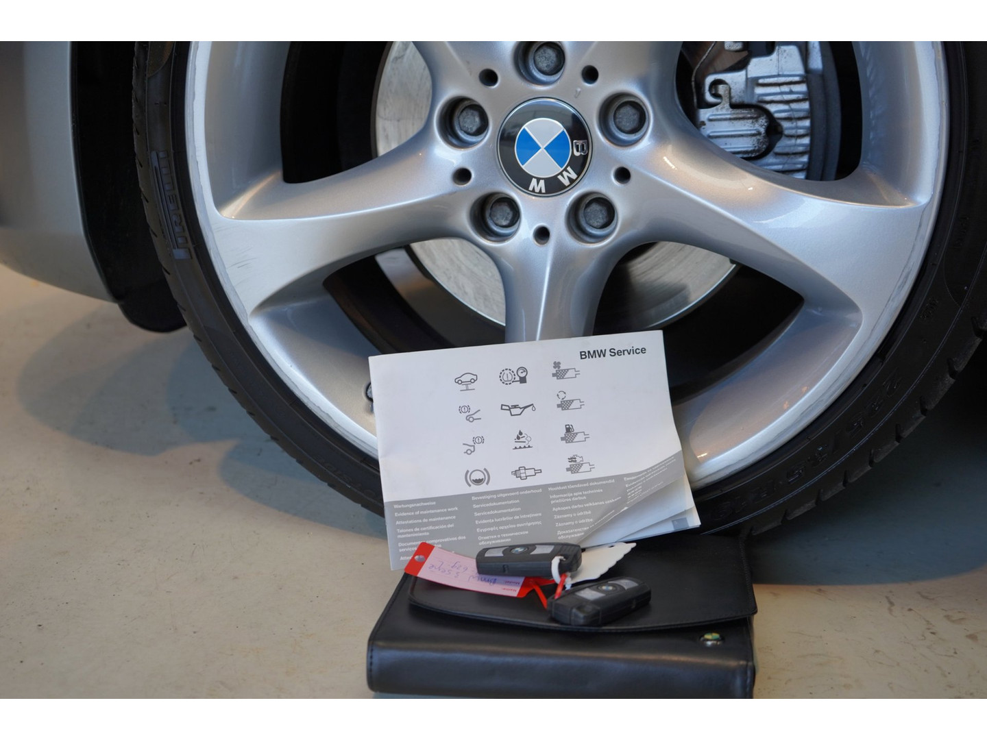 BMW BMW