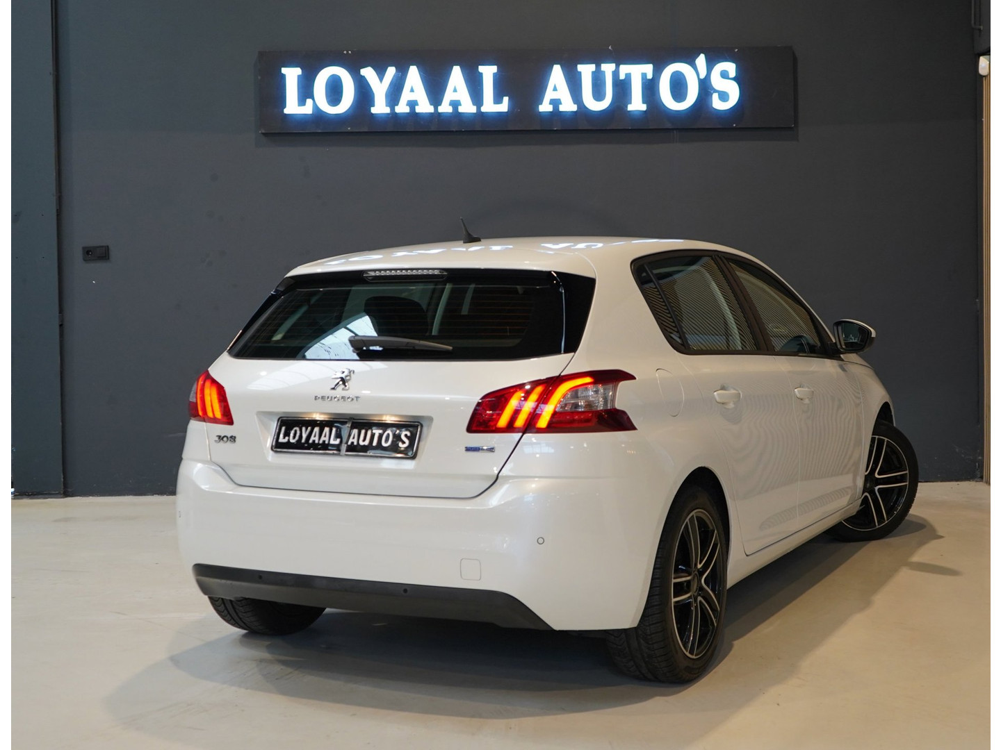 Peugeot Peugeot