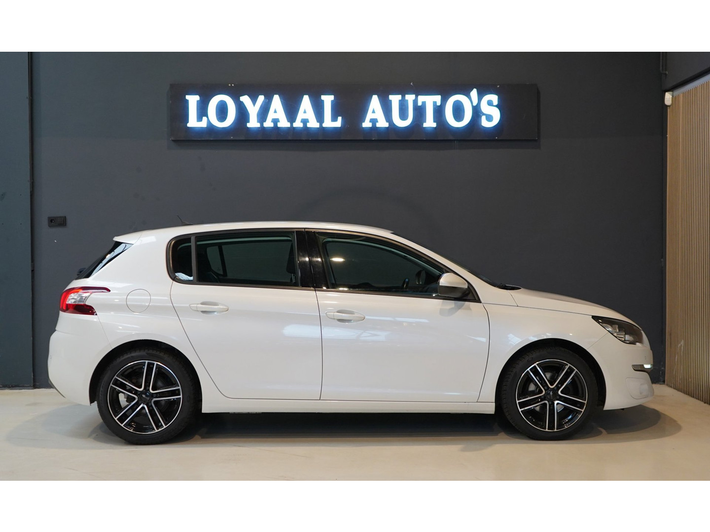 Peugeot Peugeot