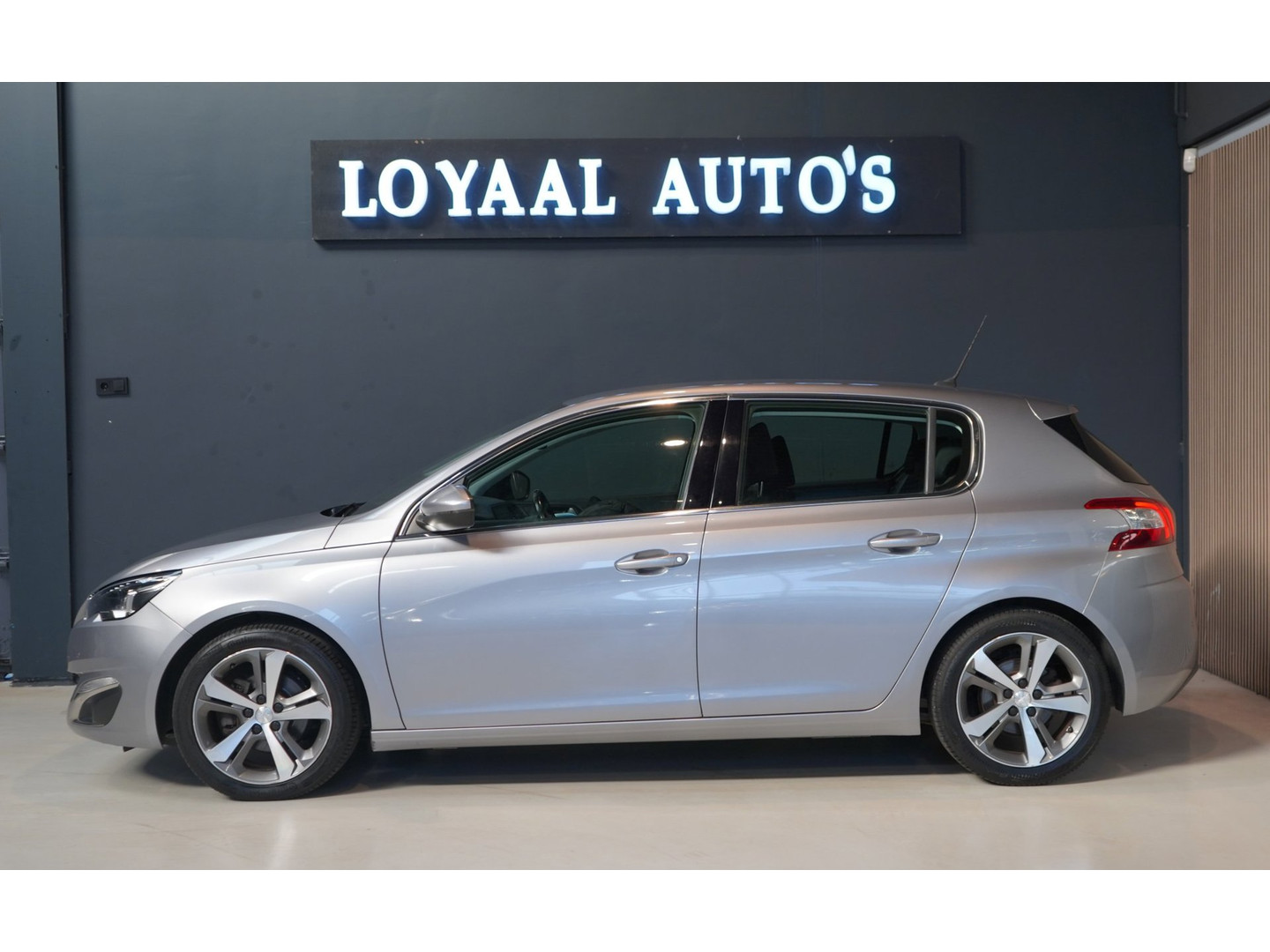 Peugeot Peugeot