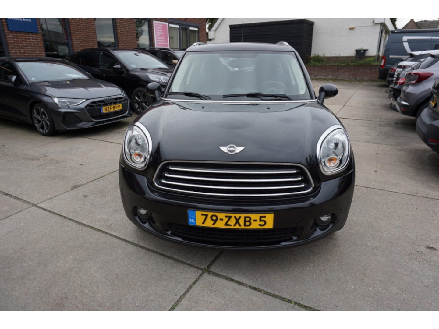 MINI