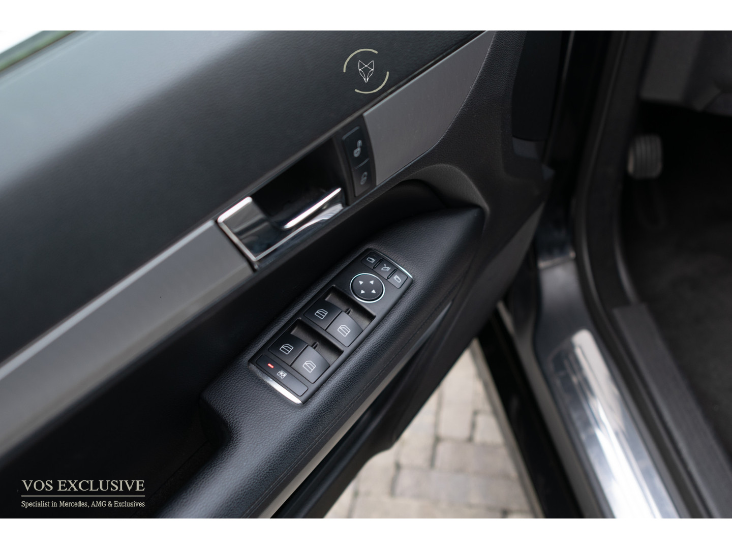 Mercedes-Benz Mercedes-Benz