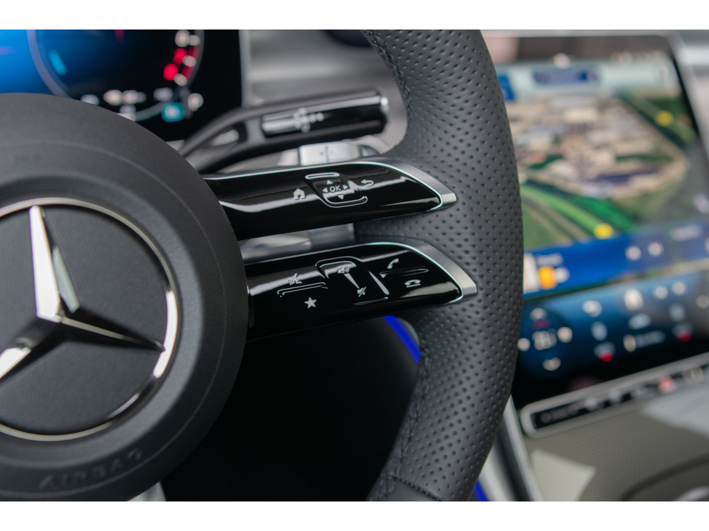 Mercedes-Benz Mercedes-Benz