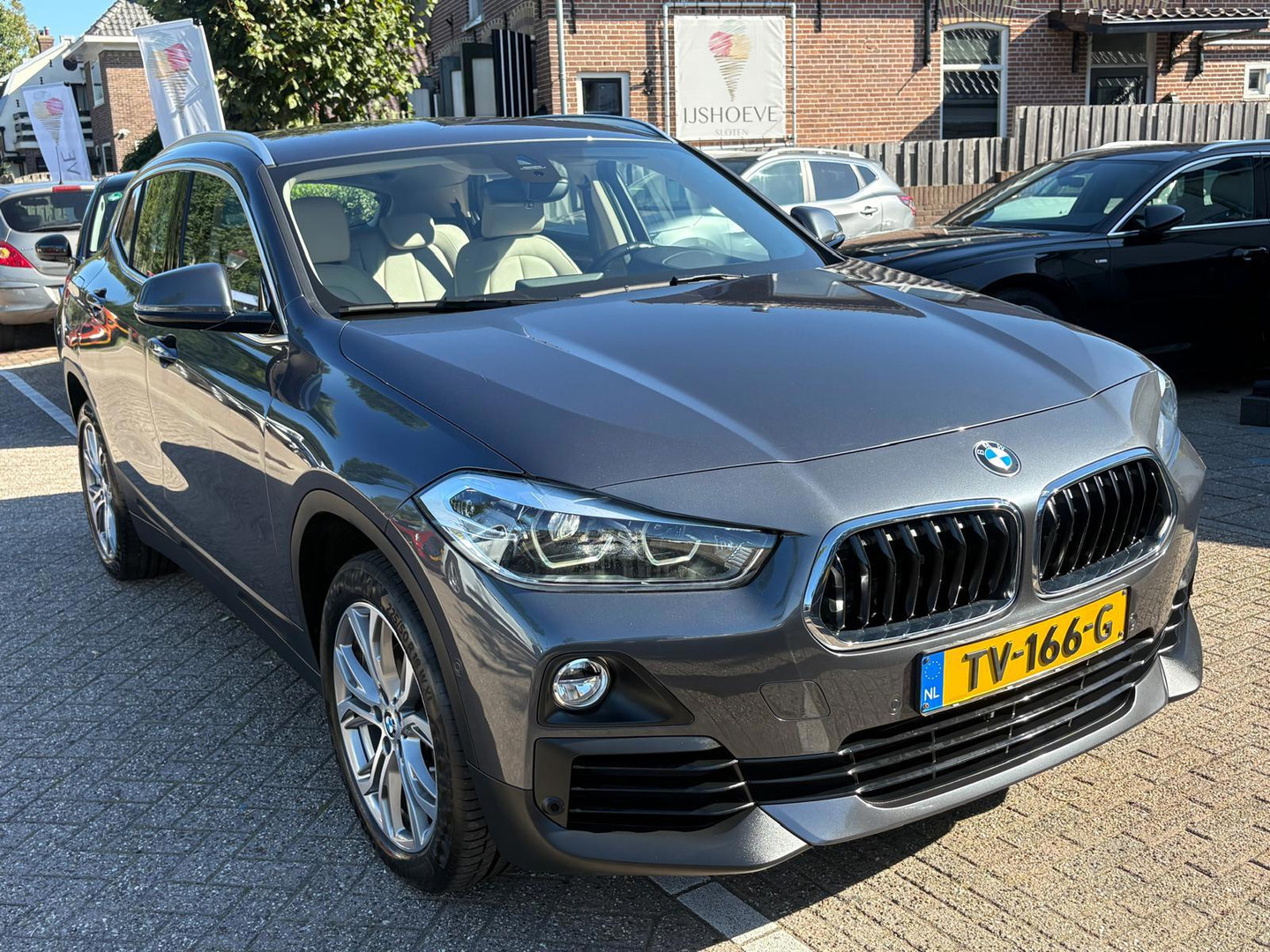 BMW