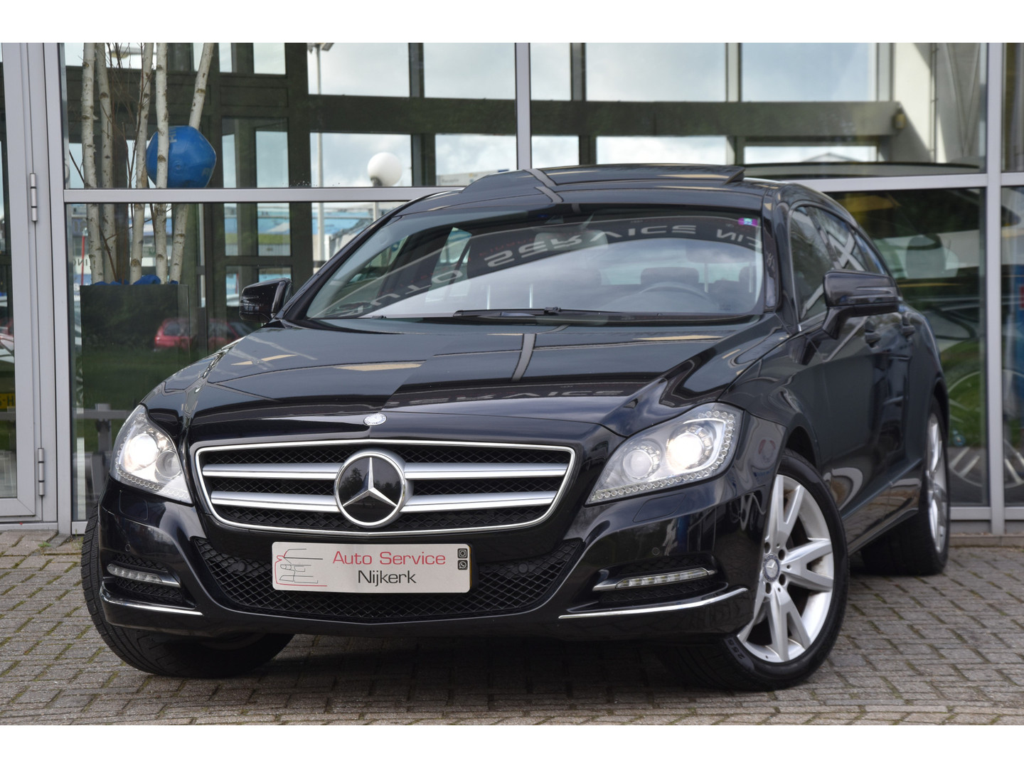 Mercedes-Benz Mercedes-Benz