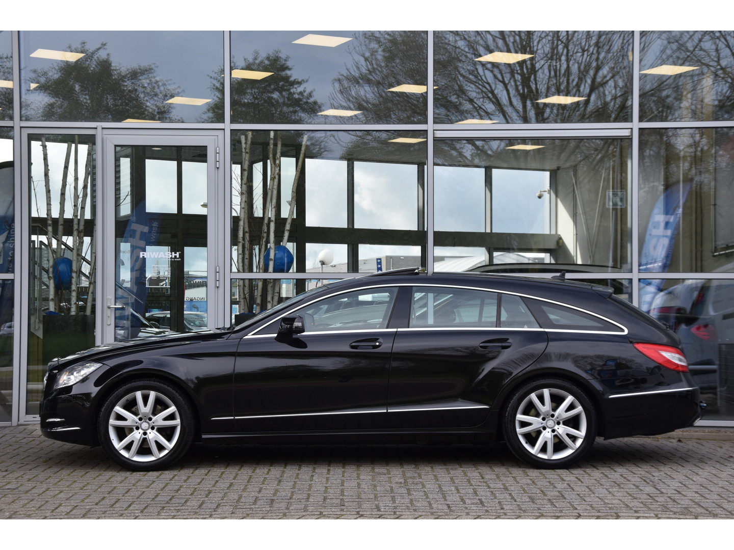 Mercedes-Benz Mercedes-Benz