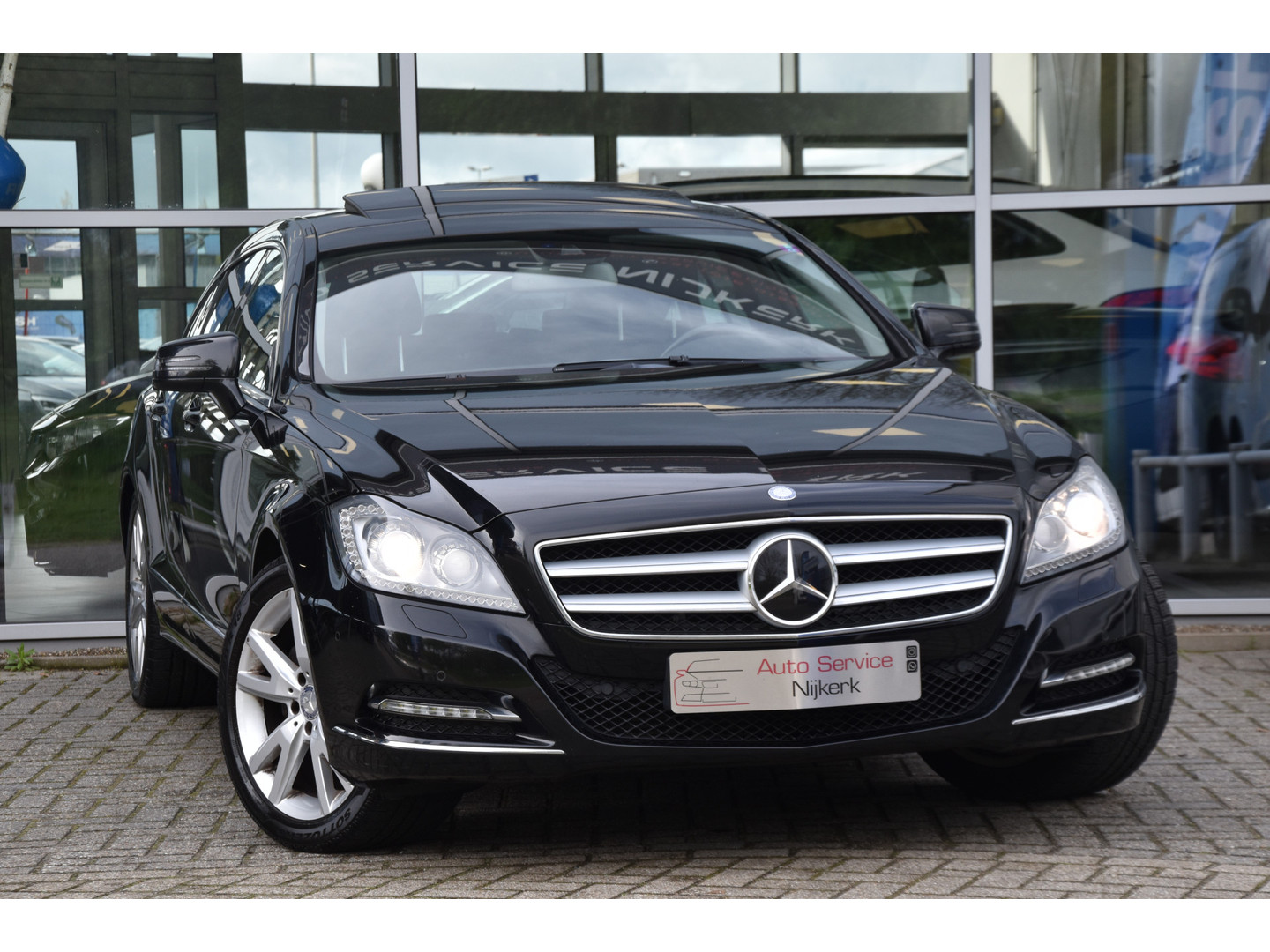 Mercedes-Benz Mercedes-Benz